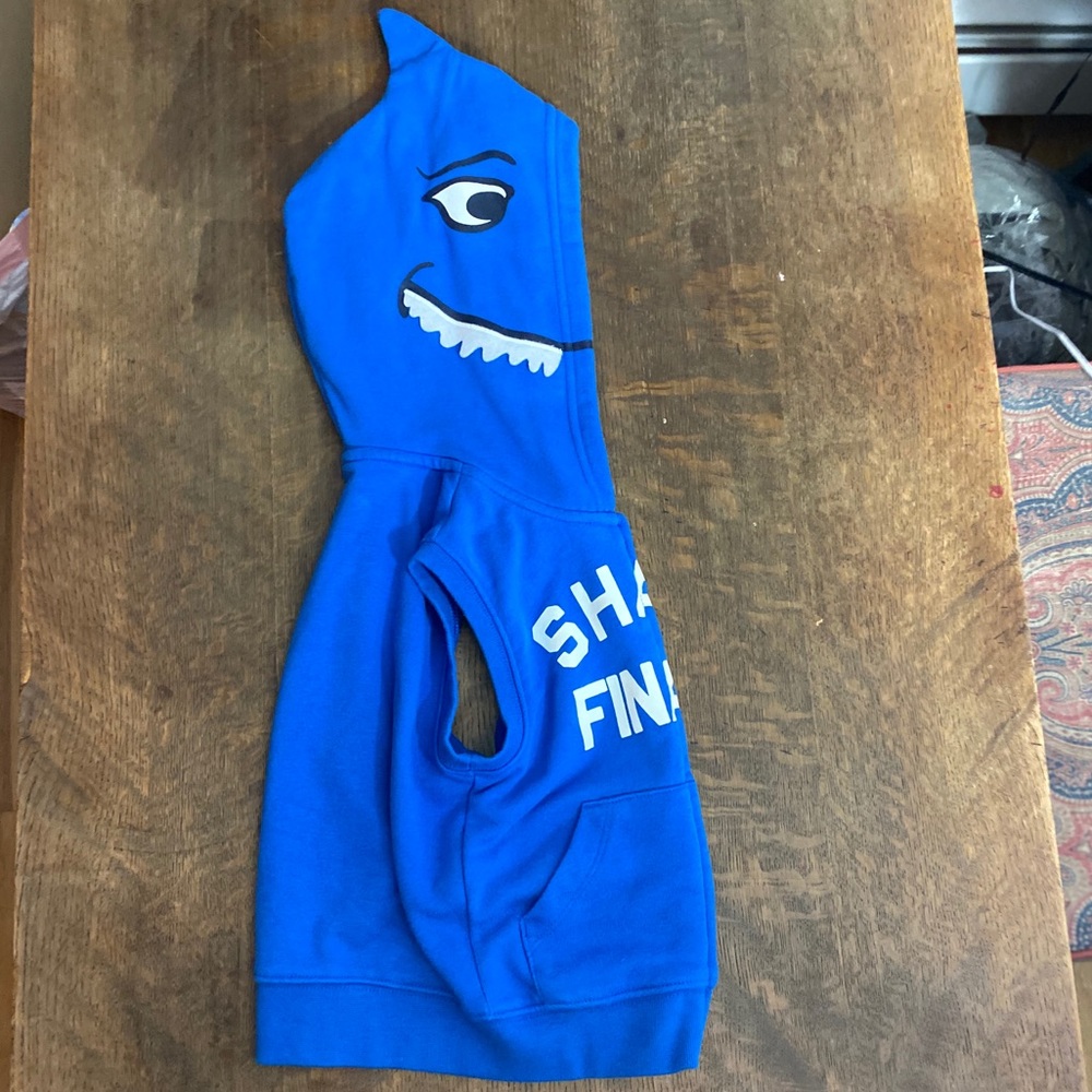 Baby Gap Sleeveless hoodie “shark finatic”